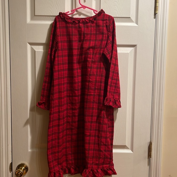 Disney Minnie Mouse medium long sleeve red black ruffle plaid nightgown - Picture 3 of 3